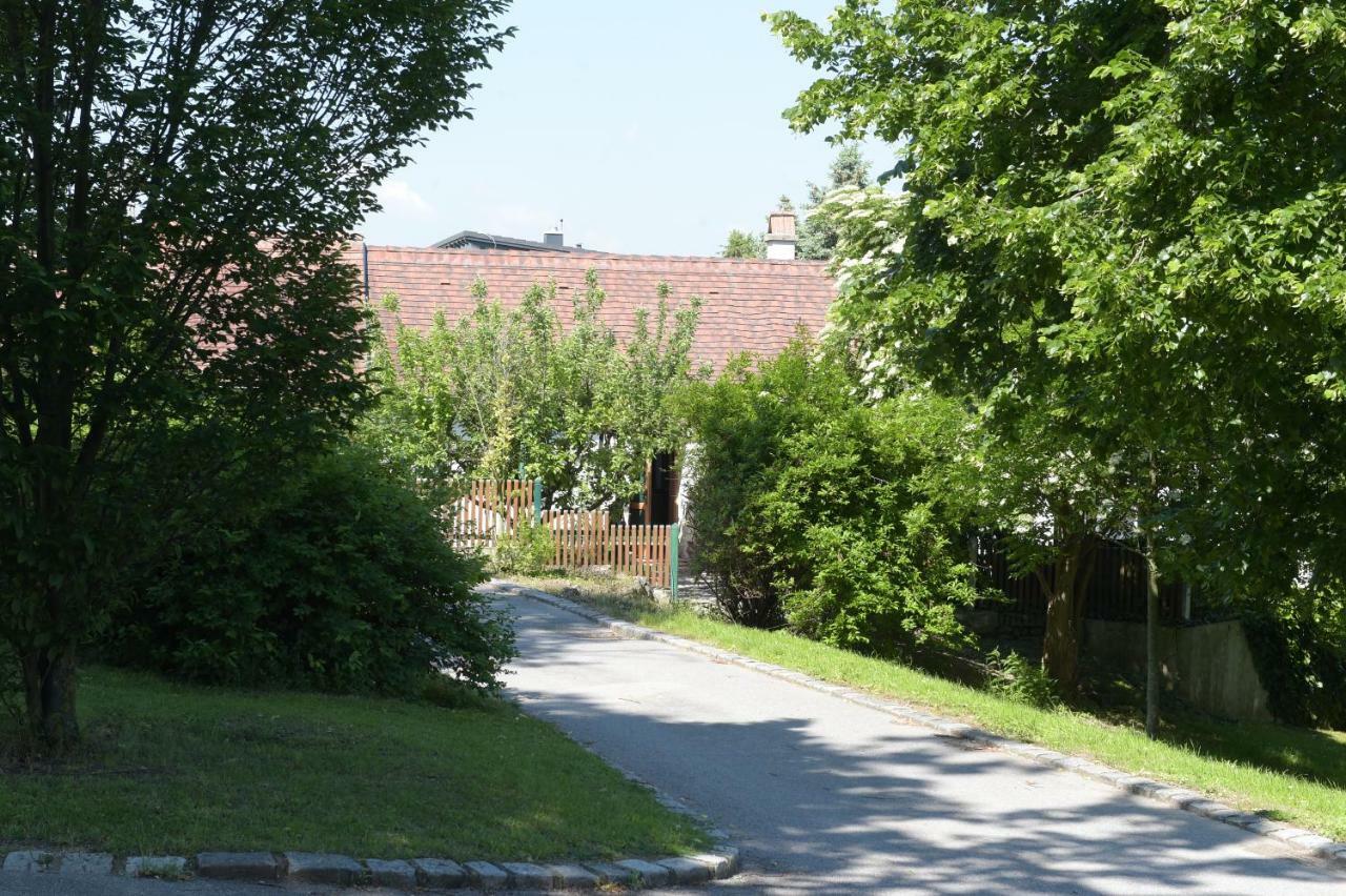 Landhaus Nitsch Appartement - Gaestehaus Nitsch Appartement Prinzendorf an Der Zaya Dış mekan fotoğraf