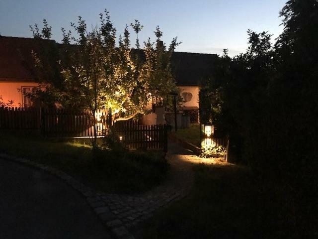Landhaus Nitsch Appartement - Gaestehaus Nitsch Appartement Prinzendorf an Der Zaya Dış mekan fotoğraf