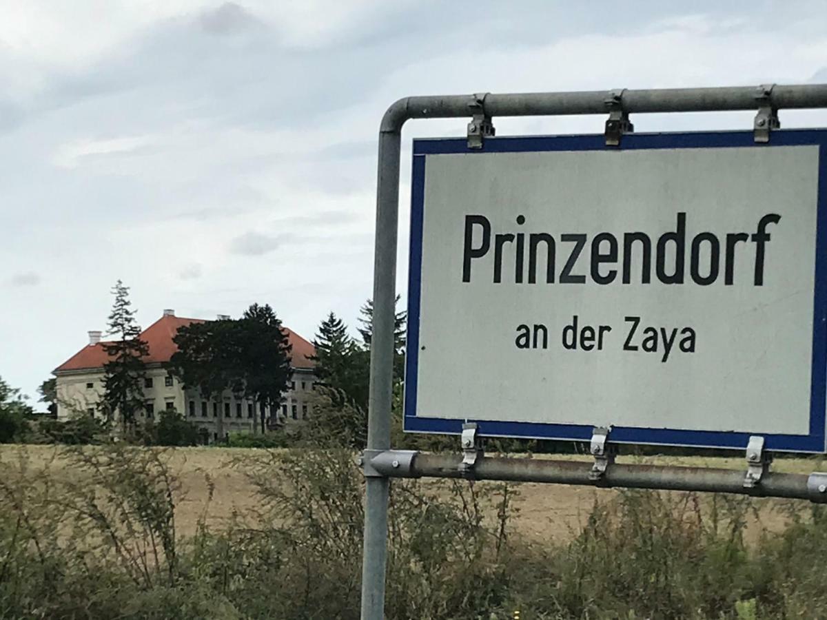 Landhaus Nitsch Appartement - Gaestehaus Nitsch Appartement Prinzendorf an Der Zaya Dış mekan fotoğraf
